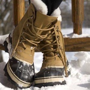 Sorel Women’s Caribou Winter Boots, size 6.